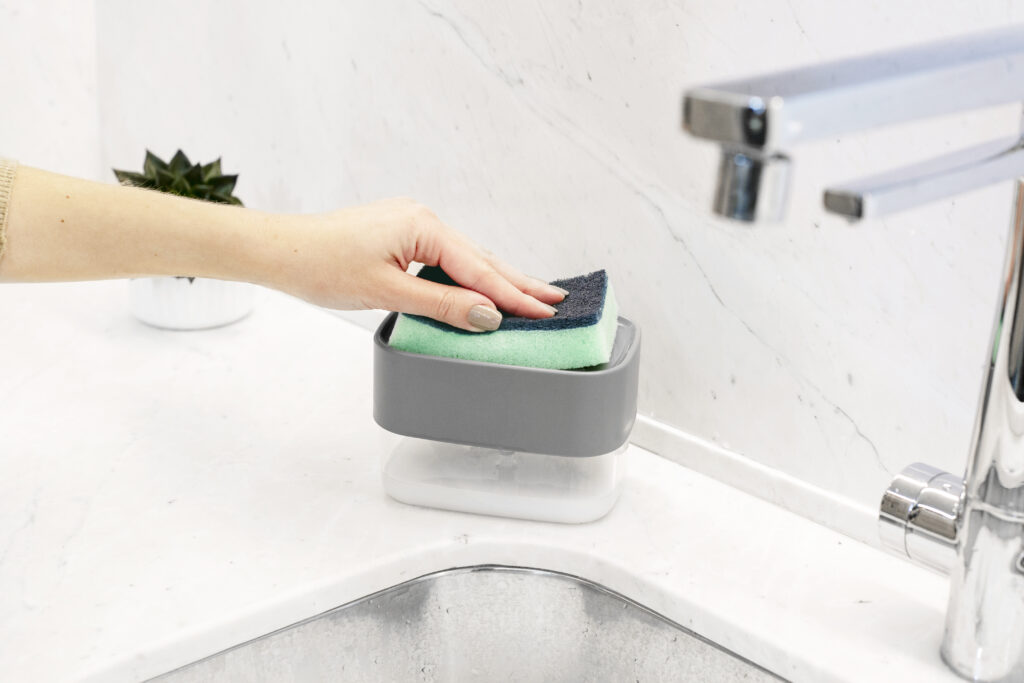 Designer Inovador Dispenser Porta Detergente e Esponja Trium Chumbo 500ml