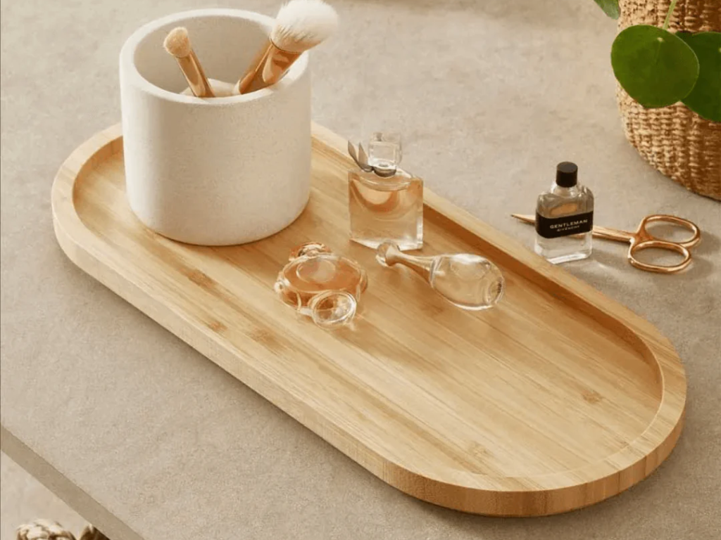 Como usar bandejas decorativas em diferentes ambientes da casa 7 Banheiro