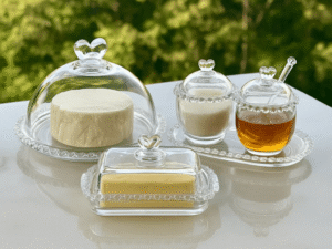 Mesa Posta Completa: 5 Itens dos sonhos com preço especial no Mês do Cliente