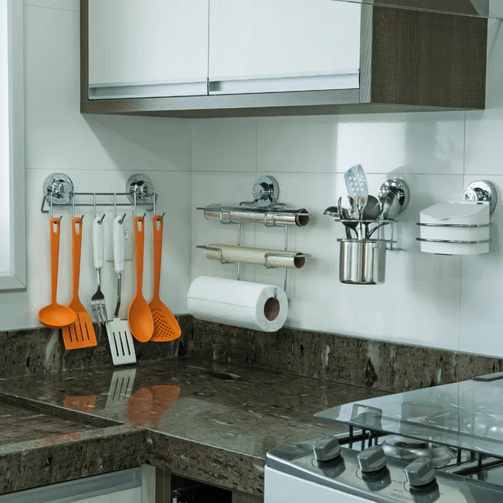 Como usar organizadores de ventosa para evitar furos na parede 2 Cozinha